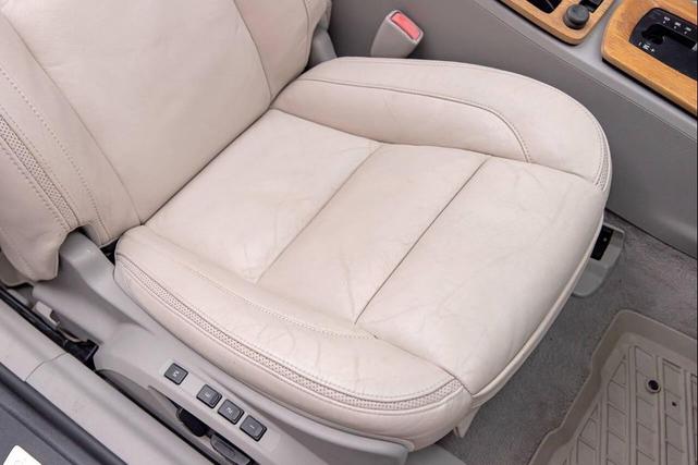 Photo of 2011 Flamenco Red Metallic Paint Volvo C70