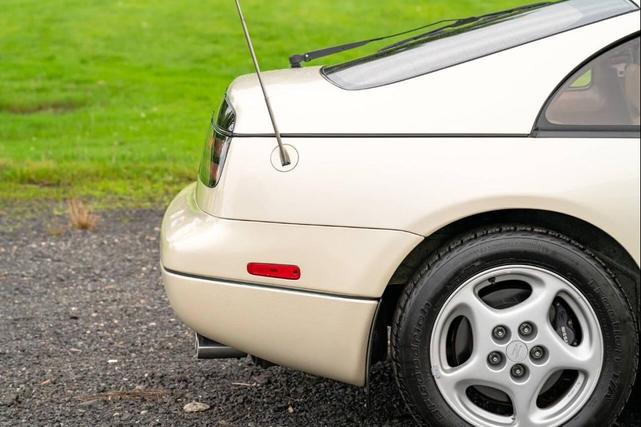 Photo of 1994 White Nissan 300ZX