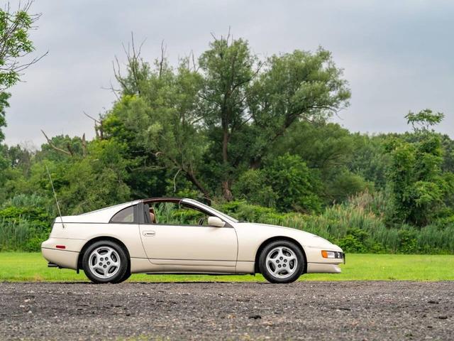 Photo of 1994 White Nissan 300ZX