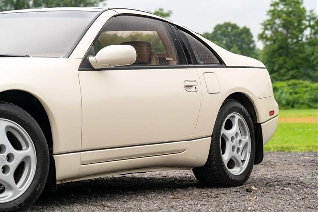 Photo of 1994 White Nissan 300ZX