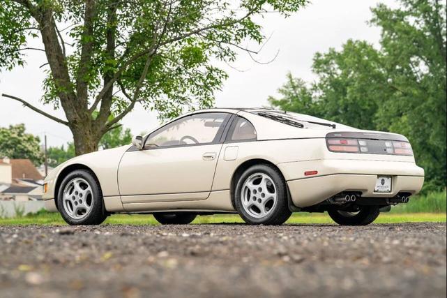 Photo of 1994 White Nissan 300ZX