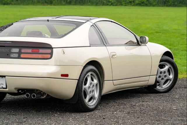 Photo of 1994 White Nissan 300ZX