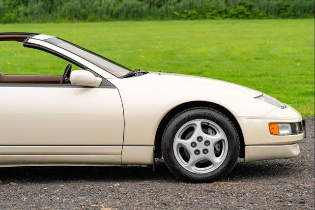 Photo of 1994 White Nissan 300ZX