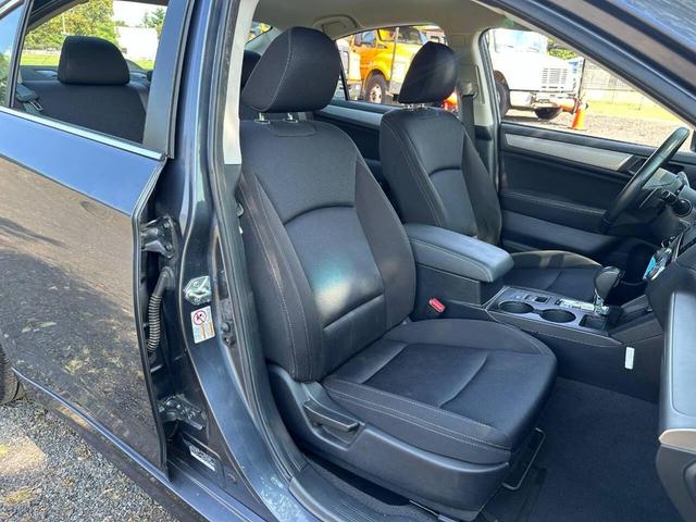 Photo of 2015 Carbide Gray Metallic Subaru Legacy