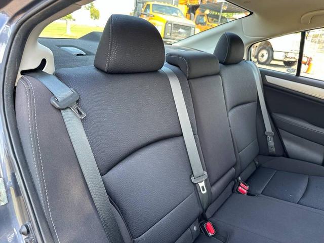 Photo of 2015 Carbide Gray Metallic Subaru Legacy