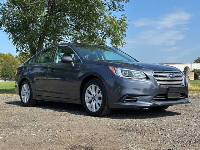 Photo of 2015 Carbide Gray Metallic Subaru Legacy