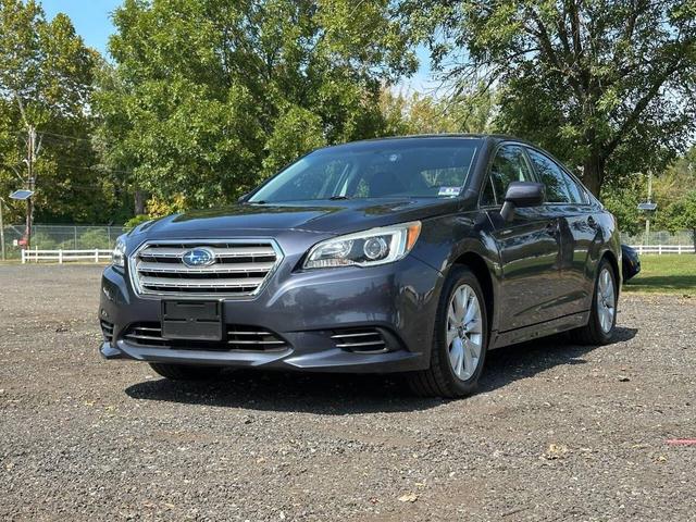 Photo of 2015 Carbide Gray Metallic Subaru Legacy