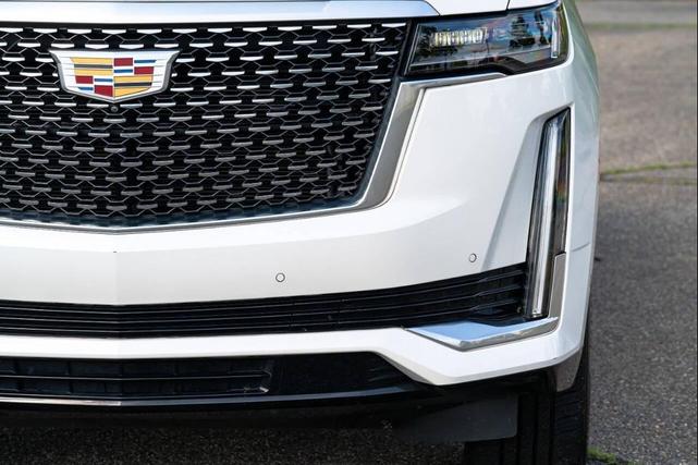 Photo of 2022 Crystal White Tricoat Cadillac Escalade
