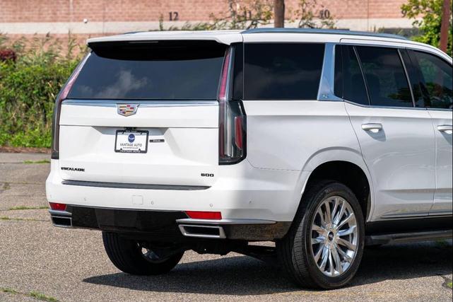 Photo of 2022 Crystal White Tricoat Cadillac Escalade