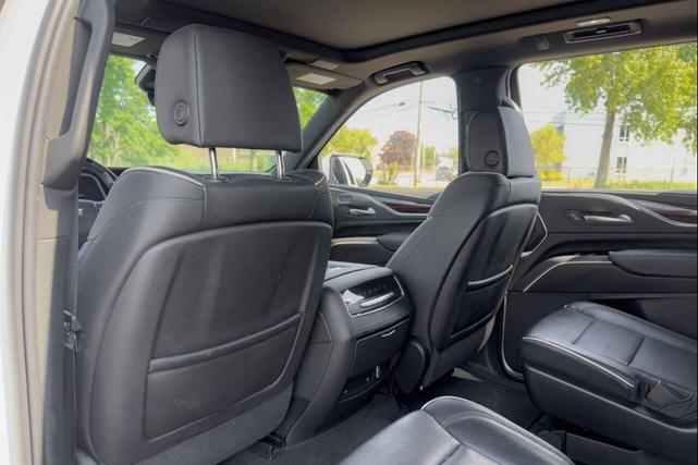 Photo of 2022 Crystal White Tricoat Cadillac Escalade