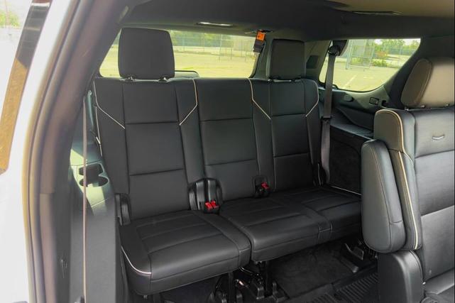 Photo of 2022 Crystal White Tricoat Cadillac Escalade