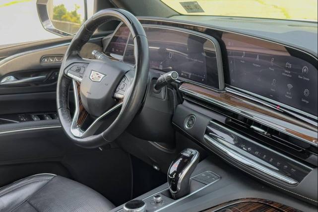 Photo of 2022 Crystal White Tricoat Cadillac Escalade