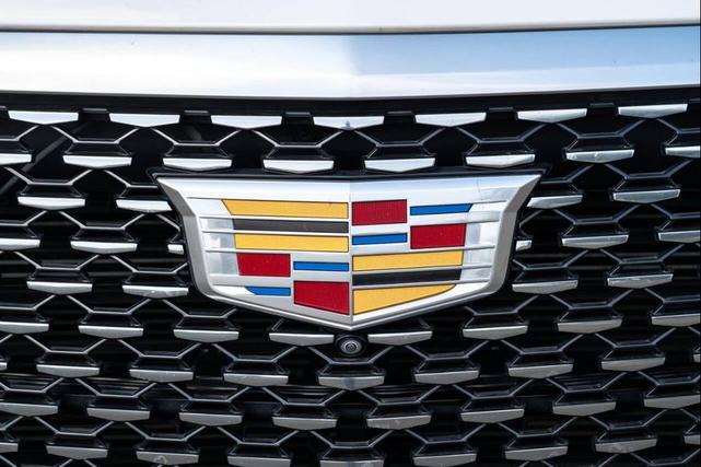 Photo of 2022 Crystal White Tricoat Cadillac Escalade