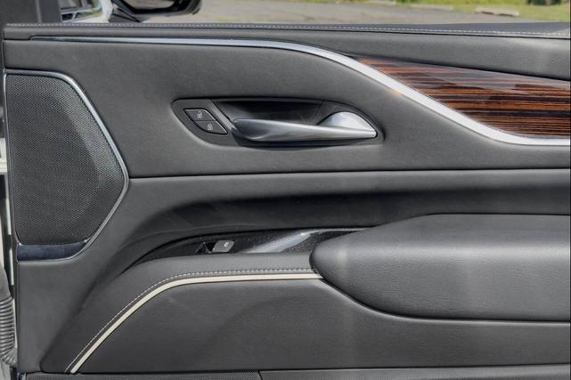 Photo of 2022 Crystal White Tricoat Cadillac Escalade