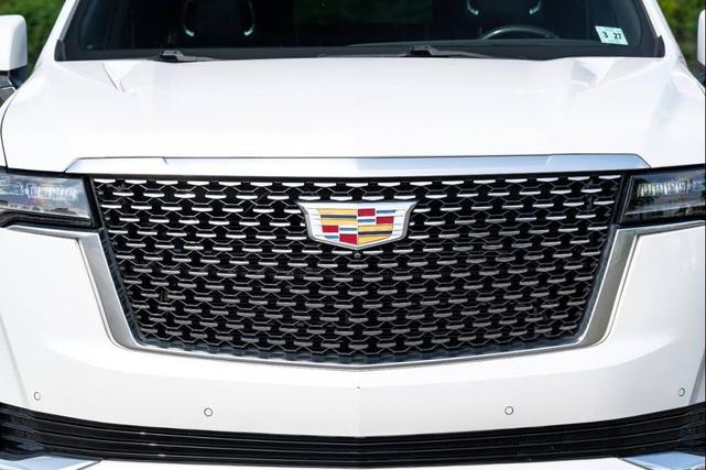 Photo of 2022 Crystal White Tricoat Cadillac Escalade
