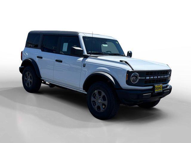 Photo of 2025 Oxford White Ford Bronco