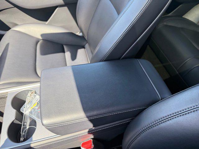 Photo of 2022 Pearl White Multi-Coat Tesla Model Y