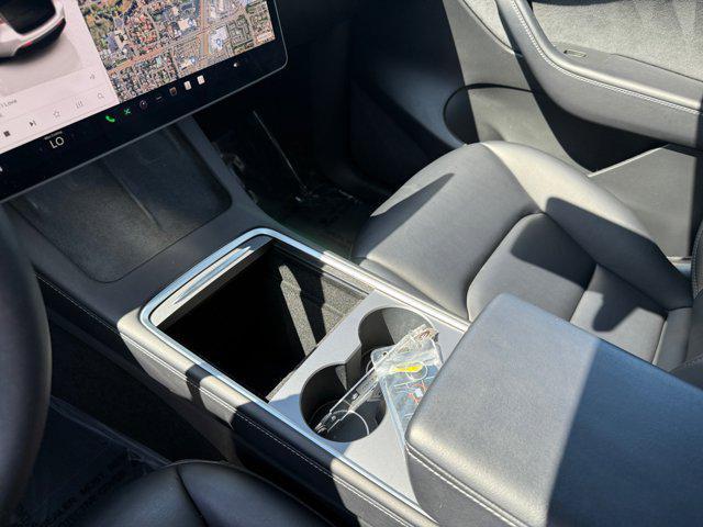 Photo of 2022 Pearl White Multi-Coat Tesla Model Y