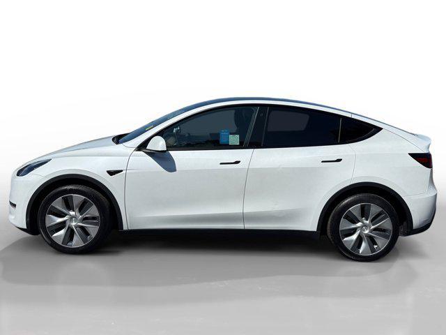 Photo of 2022 Pearl White Multi-Coat Tesla Model Y