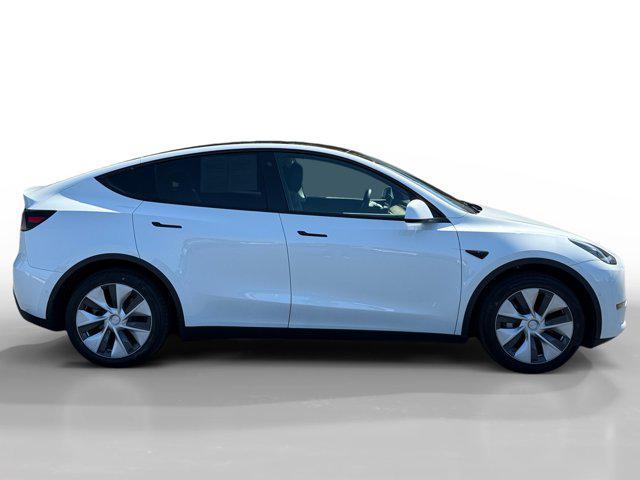 Photo of 2022 Pearl White Multi-Coat Tesla Model Y