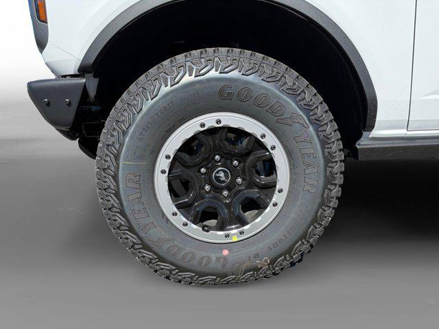 Photo of 2025 Oxford White Ford Bronco