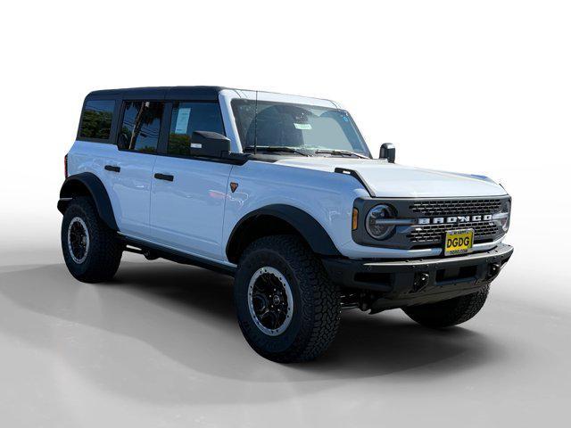 Photo of 2025 Oxford White Ford Bronco