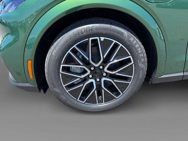 Photo of 2025 Eruption Green Metallic Ford Mustang Mach-E