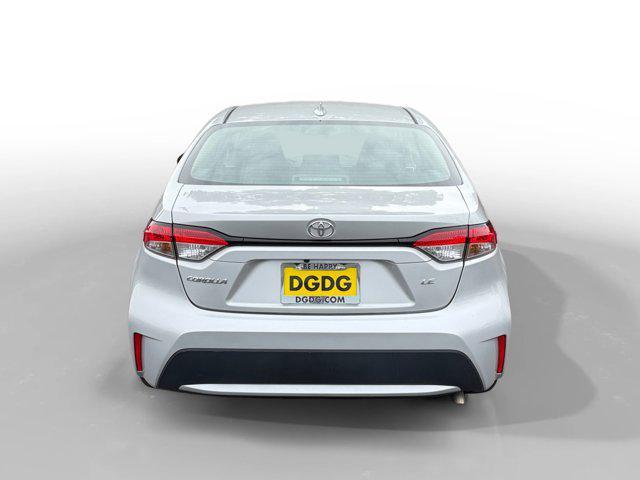 Photo of 2022 Classic Silver Metallic Toyota Corolla