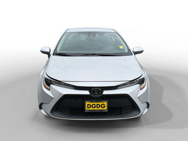 Photo of 2022 Classic Silver Metallic Toyota Corolla