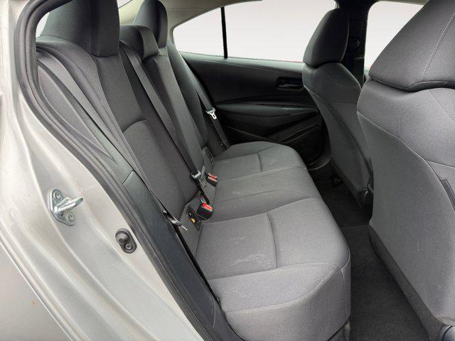 Photo of 2022 Classic Silver Metallic Toyota Corolla