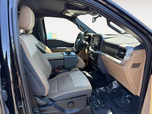 Photo of 2023 AGATE BLACK METALLIC Ford F-150