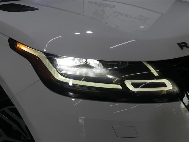 Photo of 2019 White Land Rover Range Rover Velar