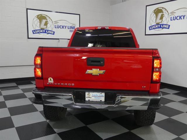 Photo of 2016 Red Chevrolet Silverado 1500
