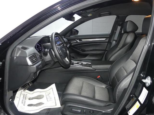 Photo of 2021 Crystal Black Pearl Honda Accord