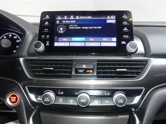 Photo of 2021 Crystal Black Pearl Honda Accord