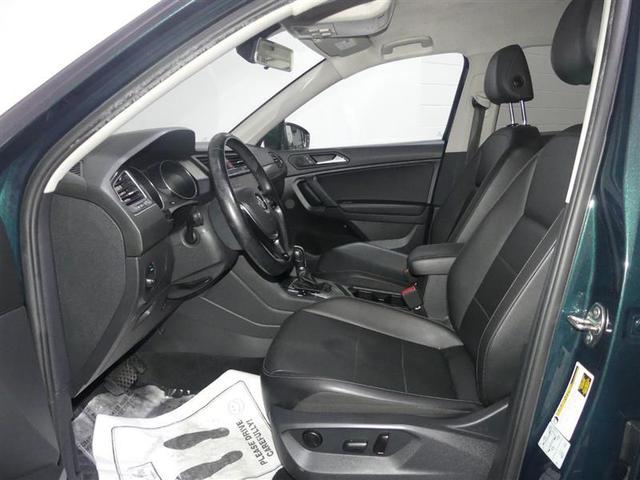 Photo of 2019 Dark Moss Green Metallic Volkswagen Tiguan