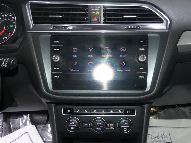 Photo of 2019 Dark Moss Green Metallic Volkswagen Tiguan