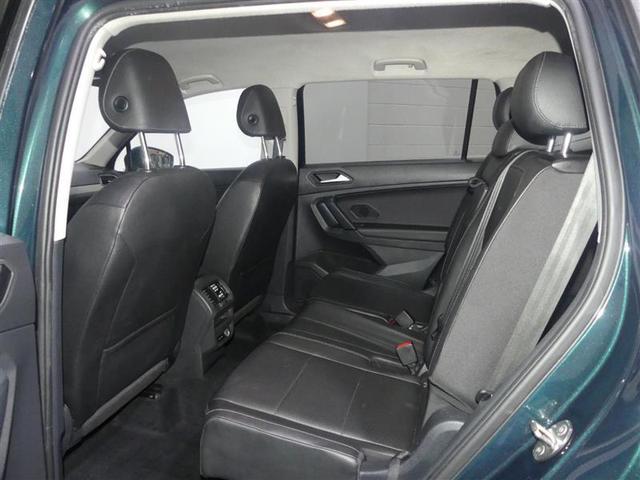 Photo of 2019 Dark Moss Green Metallic Volkswagen Tiguan