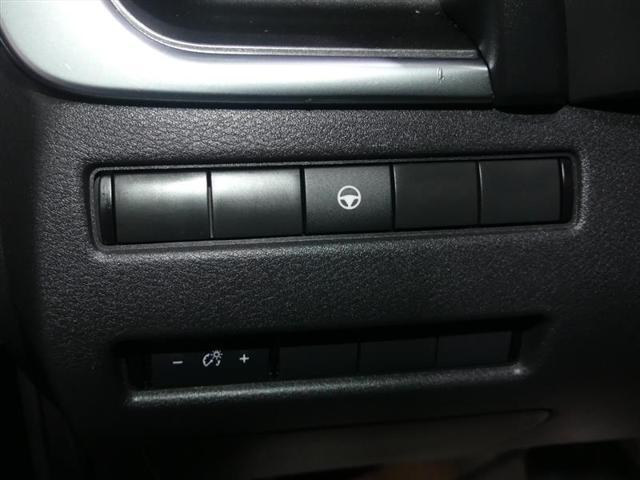 Photo of 2021 Super Black Nissan Rogue