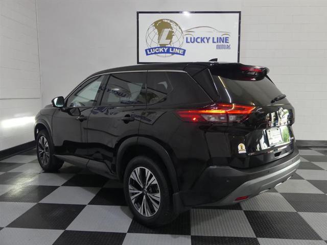 Photo of 2021 Super Black Nissan Rogue