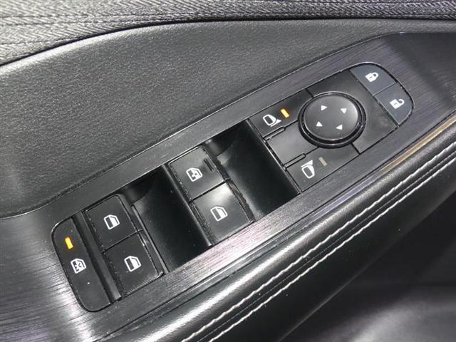Photo of 2021 Super Black Nissan Rogue