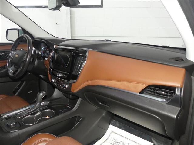 Photo of 2018 Gray Chevrolet Traverse