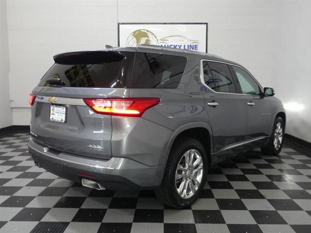Photo of 2018 Gray Chevrolet Traverse