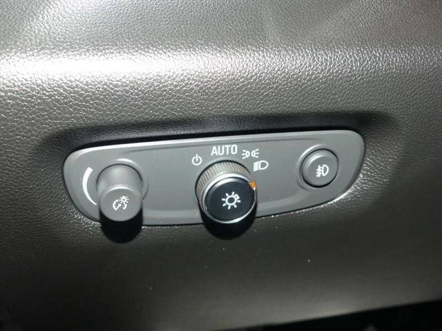 Photo of 2018 Gray Chevrolet Traverse