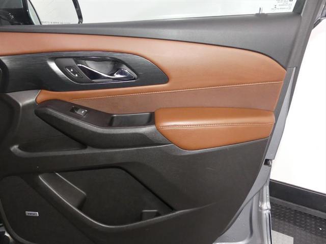 Photo of 2018 Gray Chevrolet Traverse
