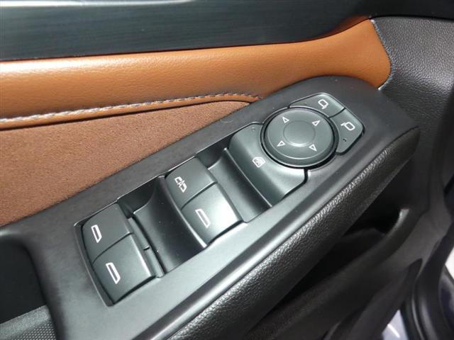 Photo of 2018 Gray Chevrolet Traverse