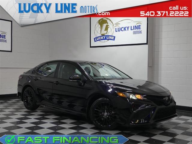 Photo of 2022 Midnight Black Metallic Toyota Camry