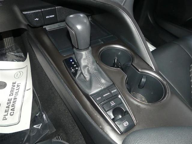 Photo of 2022 Midnight Black Metallic Toyota Camry