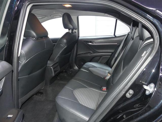 Photo of 2022 Midnight Black Metallic Toyota Camry
