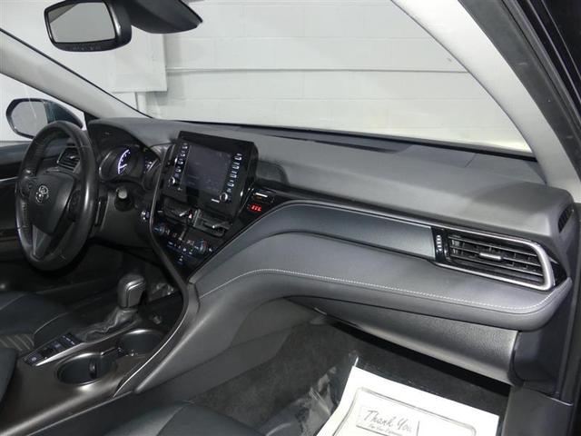 Photo of 2022 Midnight Black Metallic Toyota Camry